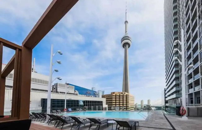 Lanterra Downtown Cn Tower - Photo 80