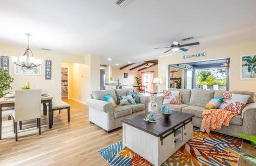 Englewood, Manasota Keys - 2 Bedroom Luxury Villa, Pool, Game room, 6 min to Beaches next to Canal - Photo 1