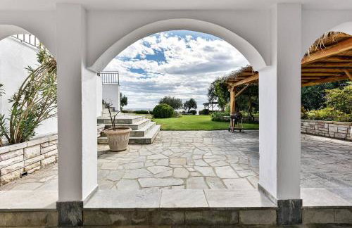 Azure Coast Seafront Retreat - Foto 3
