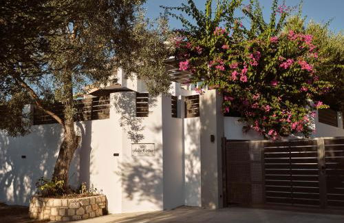 Solis Ortus Villa, a Sublime Sanctuary with Pool, By ThinkVilla - Foto 17