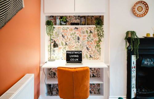 Bright 4BR Home with Garden with Free Parking and Sleeps up to 9 - Foto 31