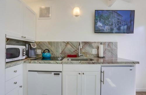 Surf and Sand Beach Bungalow - Foto 12