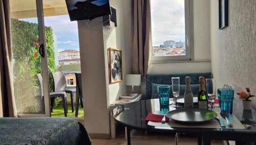Biarritz Plage - Terrasse & Piscine Résidence - Photo 2