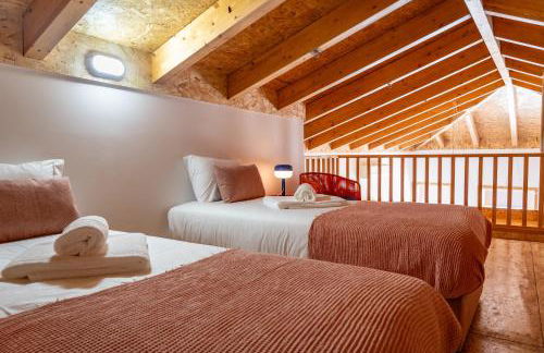 City Hall Apartments - Photo 2