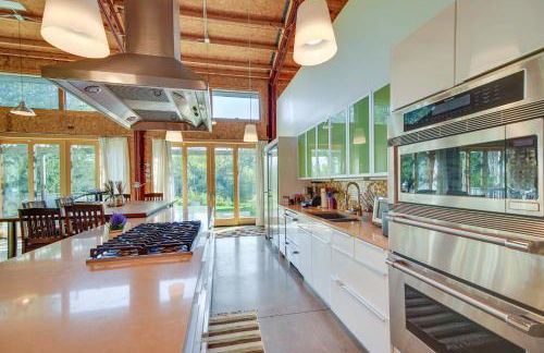 Riverfront Libertyville Retreat with Outdoor Kitchen - Foto 11