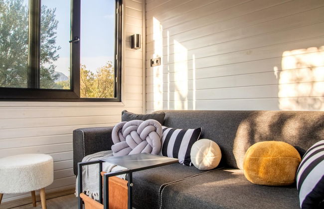 Tiny House Framed by Nature Near Sea in Karaburun - Foto 8