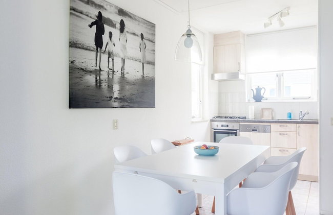 Spacious Holiday Home With Sauna Near Beach - Foto 12