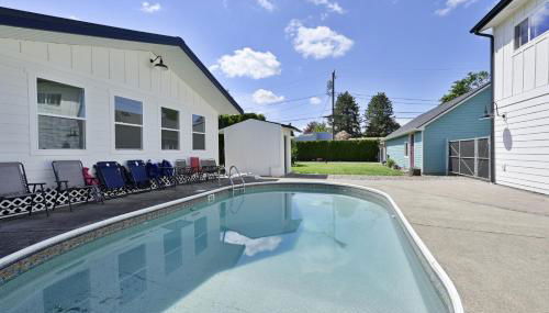 Custom Built Cottage in Downtown with Pool - Foto 4, sunbed