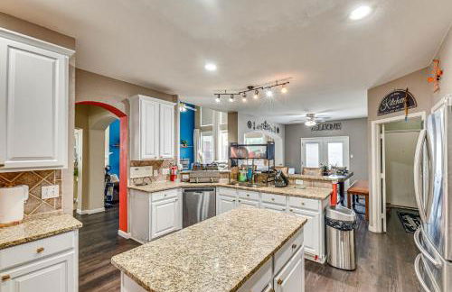 Shop, Play and Explore Family Home in Allen - Foto 7