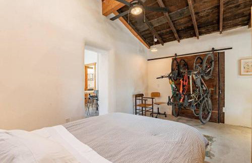 Modern Historic 1900 Adobe Bungalow in Downtown - Foto 17