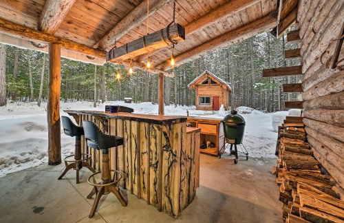 Secluded Vanderbilt Cabin, 9 Mi to Treetops! - Foto 2