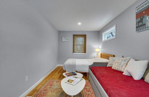 2BR DOG-Friendly Apt in 2-Fam Home - Comfy Retreat - Foto 19