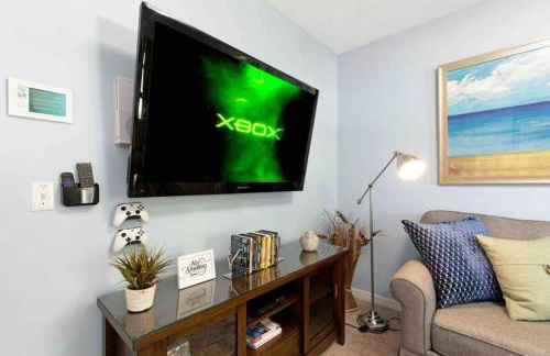 Lux Escape: Private Pool, Game Room & Near Disney - Foto 13