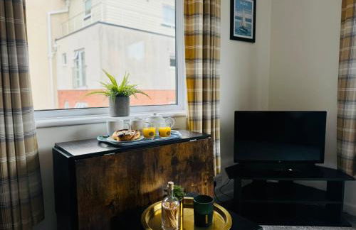 Beautiful 2 Bedroom Sea View - Free Onsite Parking - Photo 17