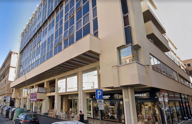 Snug Apartment in Roma near San Giovanni Train Station - Photo 1