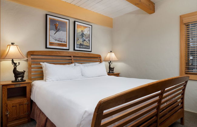 Aspenwood - CoralTree Residence Collection - Photo 77