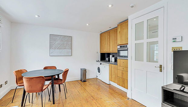 One-bedroom Abode With A Balcony In Central London - Foto 5, Cocina privada