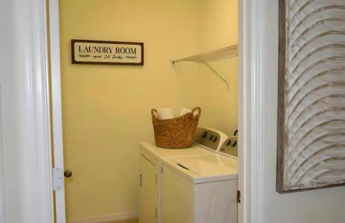 Family Home 20 min Disney 4BR Heated Pool BBQ - Foto 6