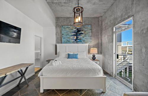 Oceanfront Experience - Photo 23