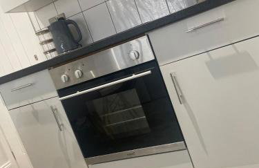 Luxury Retreat with Private Hot Tub - Foto 17