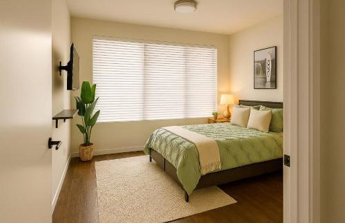 DTLA prime one bedroom steps away from Crypto - Photo 54