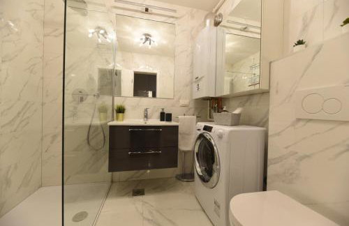 Mary's apartment - with free parking - Photo 6