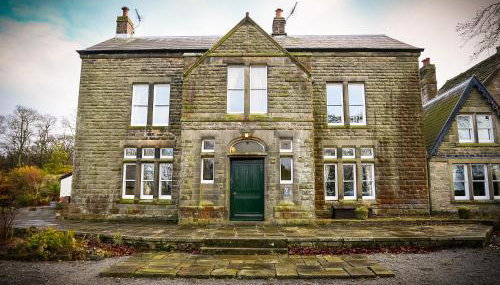 Ridge Hall - Photo 2