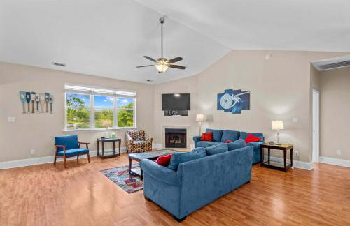 Castaway Cove -Lake Norman Waterfront Home with Private Dock - Foto 9