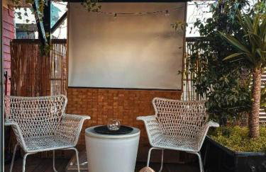 Shoreditch Cinema & Sauna retreat- 2BDR House with Garden & Games Room - Sleeps 6 - Photo 25