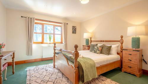 Pendle View Gatehouse Lakeside Stay - Photo 4