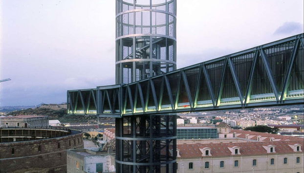 Entrada al Teatro Romano, Foro y castillo de la Concepción - Foto 2