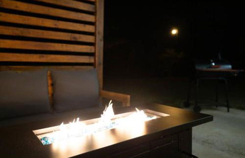 Refreshing Ranch Style Home - Photo 10