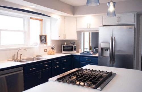 Cast away with kayaks a game room a fire pit and views - Foto 9