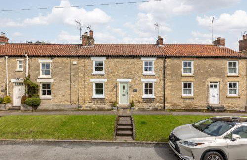 Moorside Cottage - Beautiful North Yorkshire Stone Cottage - Photo 1