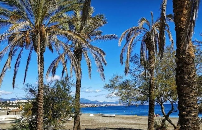 Stylish House, Patio, Pool, Mountains, Stunning White Village, sea 20 Mins Away - Photo 23