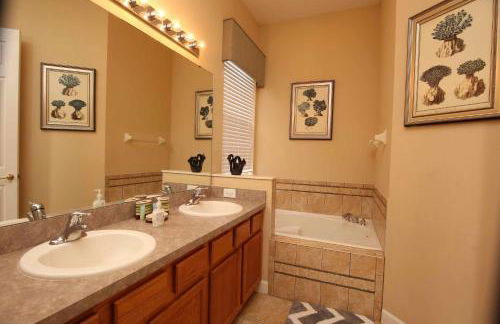 Luxury Villa 5 Bedrooms Minutes from Disney in the Reunion resort - Foto 20