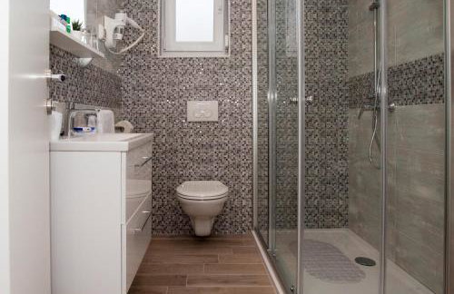 Four Stars Apartments - Foto 47