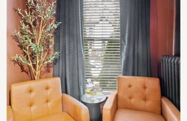 Bourbon Trail Duplex~ HOT TUB~ Walk to Downtown - Foto 57