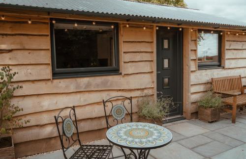 Rose Hideaway - Photo 11