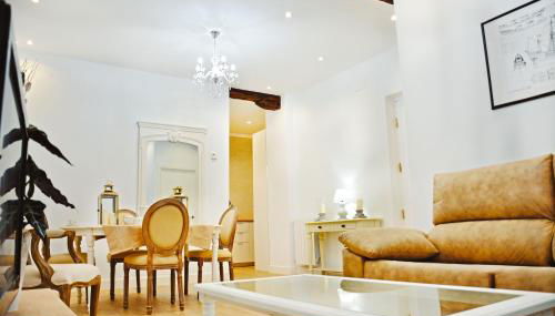 LUX CITYHALL + PARKING - Foto 4