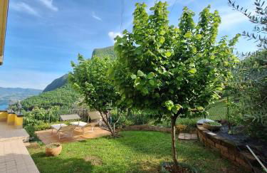 Lake Lodge - Photo 9