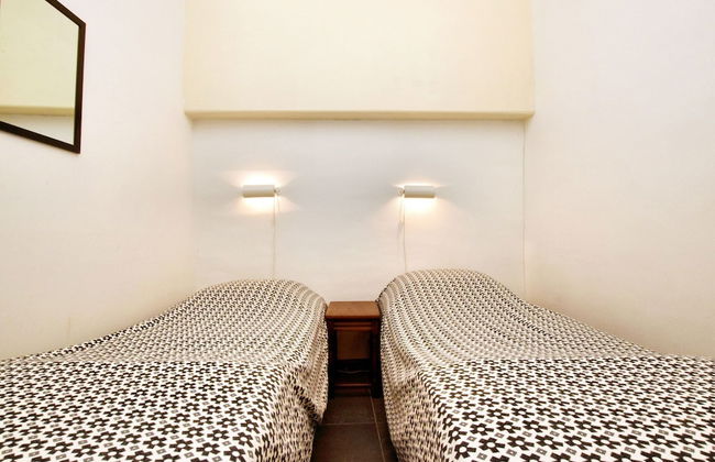 Pleasing Holiday Home in Richelle With Garden, Terrace, BBQ - Photo 5