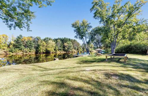 The Goat House Waterfront Hottub Stargazing - Foto 113