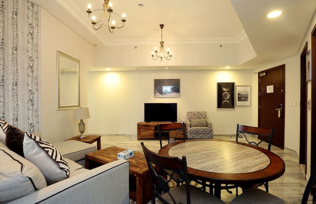 Marbella Executive 2 Bedrooms Balcony - Photo 18