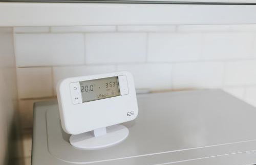 Central 3 Bed Home, Contractors, Garden, Fast WiFi, Smart TV - Photo 27