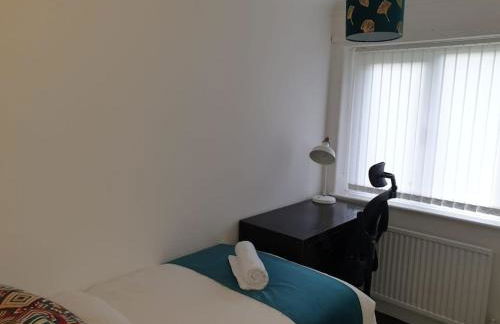 Cheerful 3 bedroom house with spacious garden - Foto 25