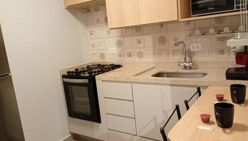 Apto Centro frente ao muffato Av Celso Garcia Cid 479 - Foto 2