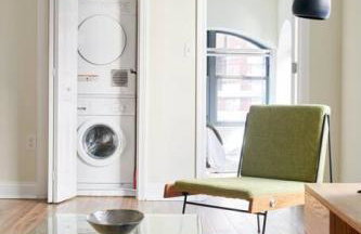 Bold and Spacious 2 Bed in Boston Financial District - Photo 11