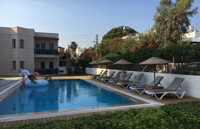 Tasev Apart Hotel - Photo 17