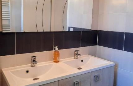 Les Merisiers - Maison moderne avec jardin - Foto 22